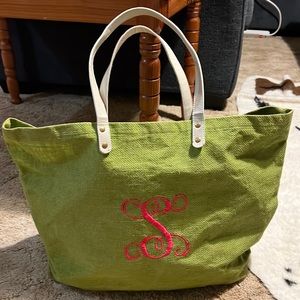 Mud pie green tote bag with hot pink S monogram